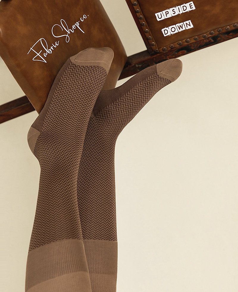 高筒紳士襪 義大利產80支精梳絲光棉 棕色人字紋 (特別版) - 西裝襪/紳士襪 - 棉．麻 卡其色