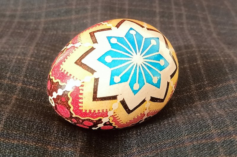 Star Birth Pattern Ukrainian Easter Eggs Real Chicken Pysanka Art Handmade Decor - 擺飾/家飾品 - 其他材質 多色