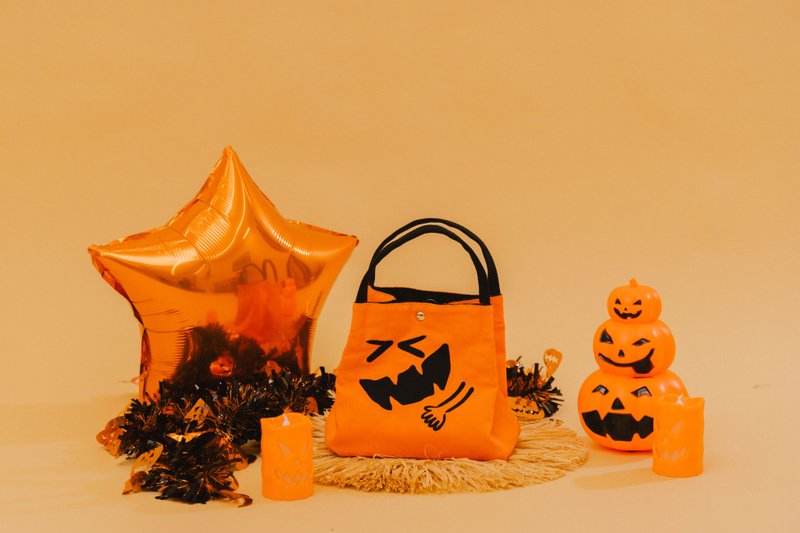 【hahababy】Halloween Limited-Pumpkin Bucket Bag Charm Set - กระเป๋าหูรูด - วัสดุอื่นๆ หลากหลายสี