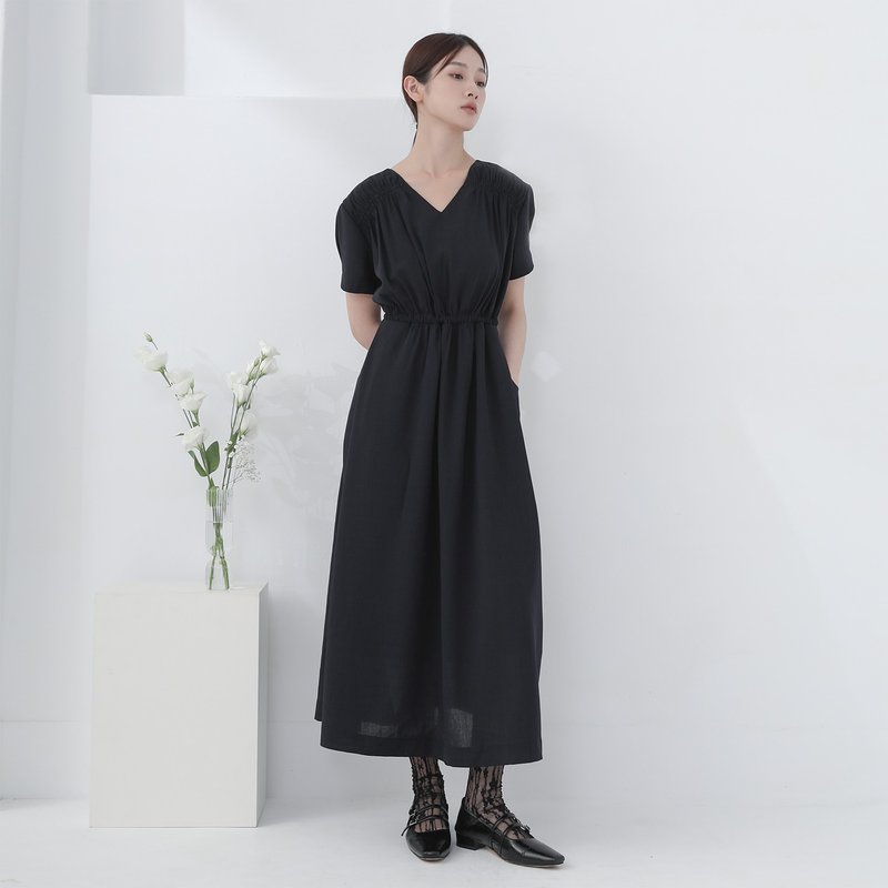 Muyu_Muyu fine pleated dress_23SF112_Navy blue - One Piece Dresses - Polyester Black