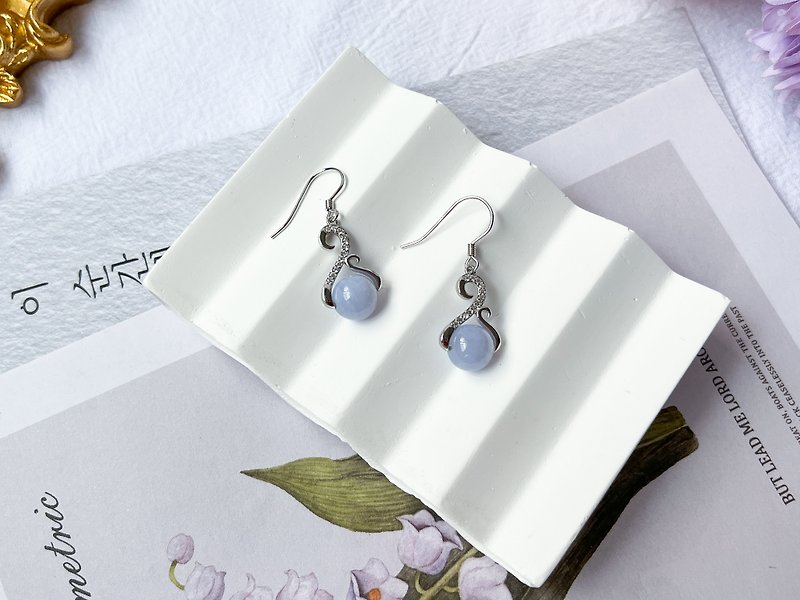 Natural blue agate earrings S925 sterling silver ear hooks - Earrings & Clip-ons - Crystal Blue