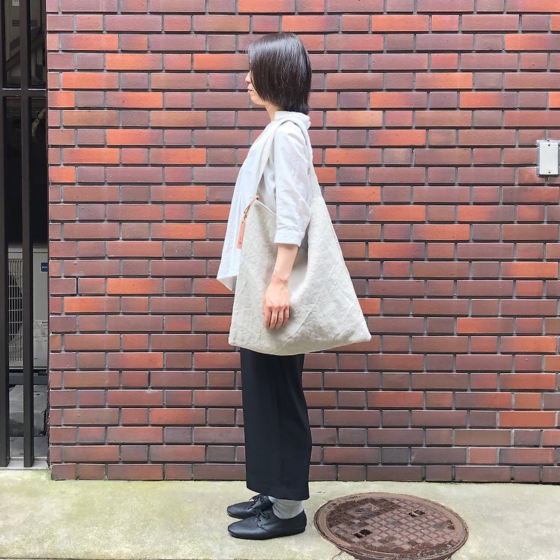 canvas50: Linen semi-shoulder bag