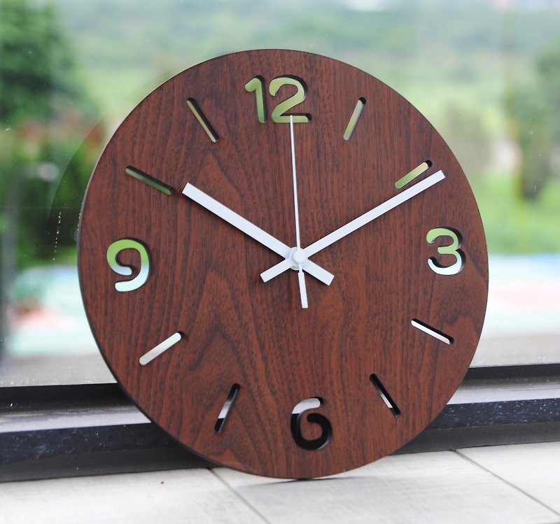 ラウンド - 滑らかなファットデジタル木製時計サイレント、ブラウンカラーもございます - 時計 - 木製 ブラウン