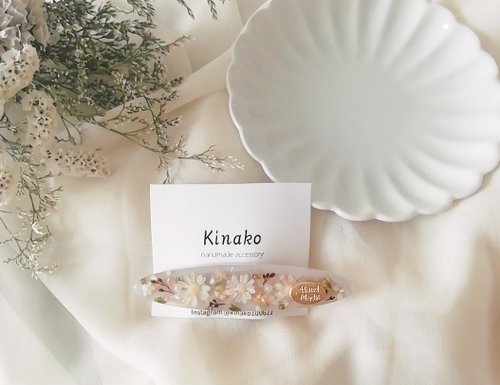 押し花たっぷり ヘアクリップ レジン 淡い色 - ショップ Kinako 押し花たっぷり ヘアクリップ レジン 淡い色 - ショップ Kinako