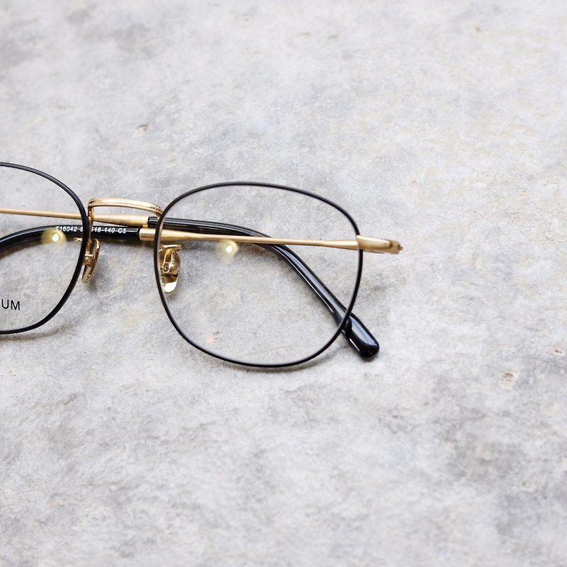 【目的プログラム事務所]新しい韓国の絶妙な手作りのチタン金属ボックスフレームデザイン黒金 - 眼鏡・フレーム - 金属 