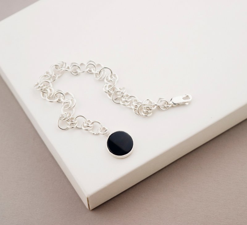 Silver Chain Bracelet w Disc Black Agate - Handmade - สร้อยข้อมือ - เงินแท้ สีดำ