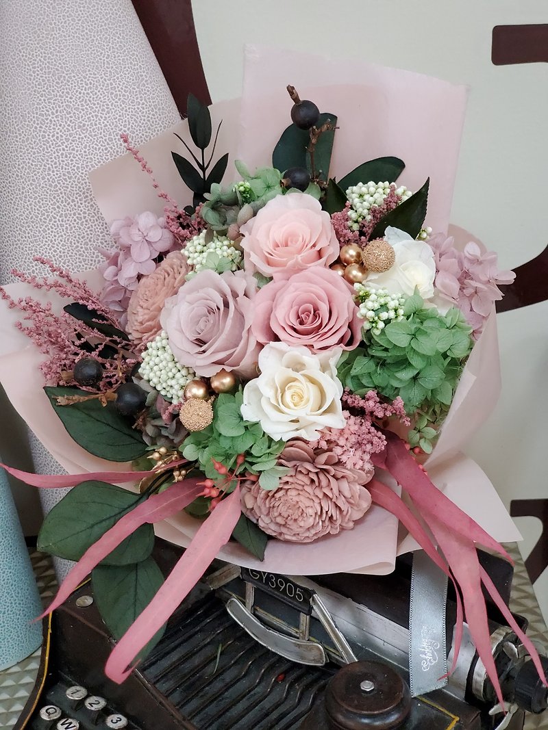 【Workshop(s)】[One person in a group] Immortal flower hand-tied bouquet experience course