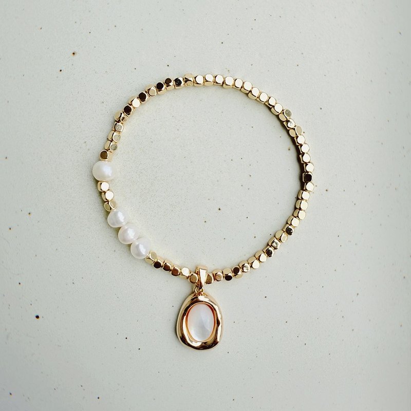 Luminous Mother-of-Pearl Gold Bracelet - Bracelets - Copper & Brass 