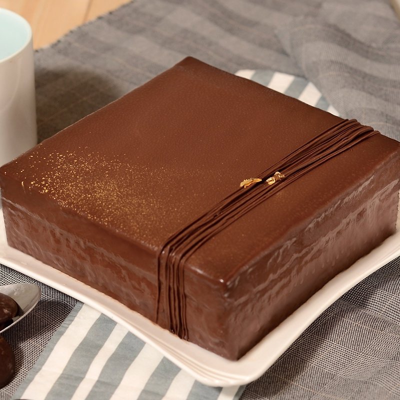 Free Apostropho [Chocolate Black Brick Square 6吋] He Apple Daily Cake Match Champions - เค้กและของหวาน - อาหารสด สีนำ้ตาล