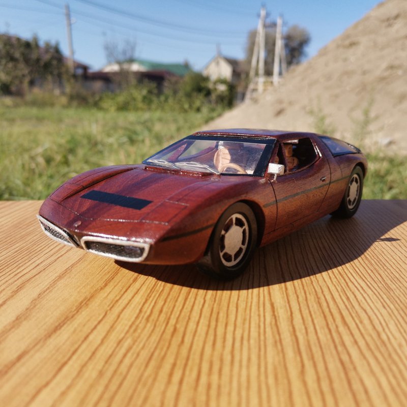 Custom made toy car model Maserati Bora 1961 - ของวางตกแต่ง - ไม้ 