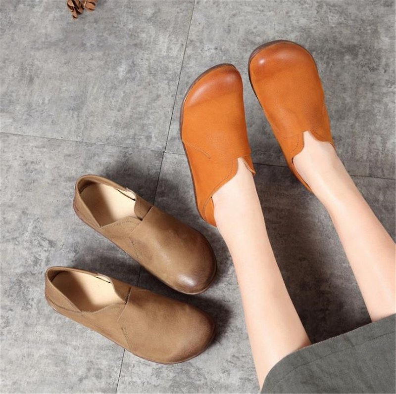 Leather casual shoes leather flat bottom comfortable soft bottom pedal lazy shoes - รองเท้าลำลองผู้หญิง - หนังแท้ สีกากี