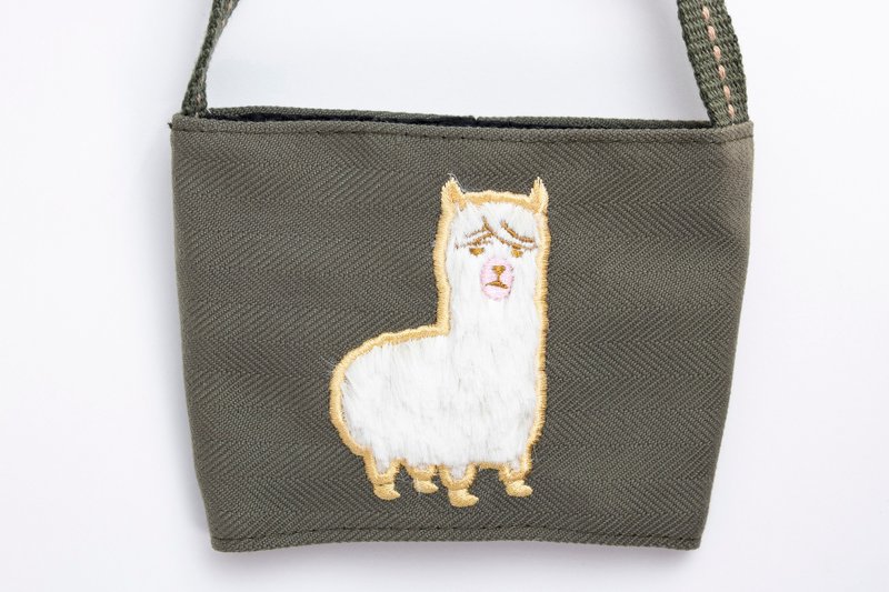 杯套【羊駝杯套】長毛羊駝 可愛 動物 羊駝 立體刺繡 刺繡杯套 - 飲料提袋/杯套 - 棉．麻 綠色