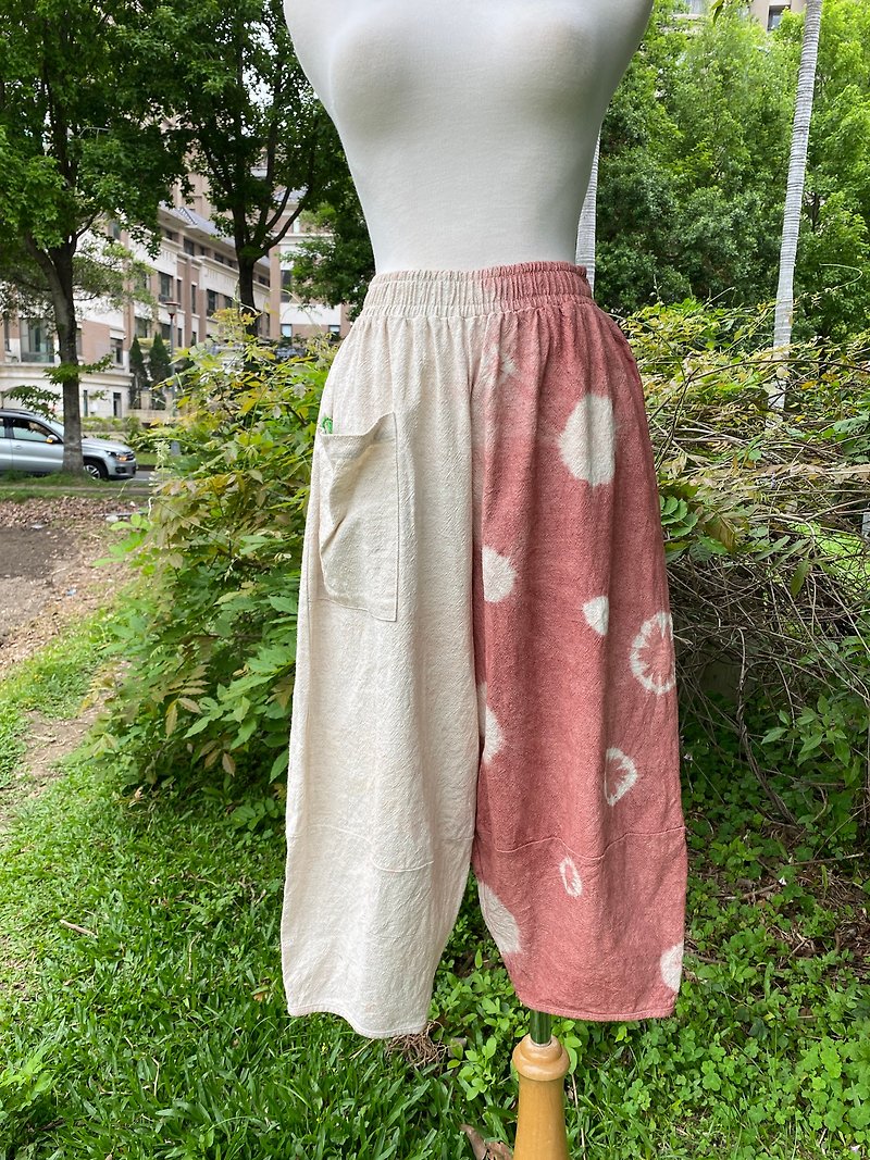 Eight-point Linen and linen trousers mineral mud-dyed madder/tea green with pockets and lanterns at the bottom - กางเกงขายาว - ผ้าฝ้าย/ผ้าลินิน สีแดง