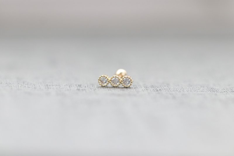 14K Triple CZ Piercing 三排鑽鎖珠耳環(單個) - 耳環/耳夾/耳骨夾 - 貴金屬 金色