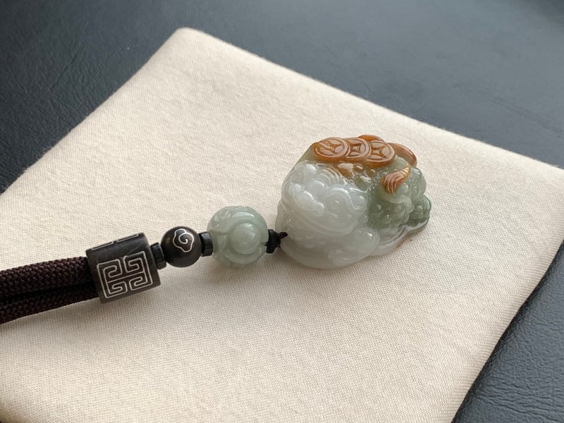 天然A貨緬甸玉翡翠 招財三腳金蟾 三彩料 龍珠吊飾免費開光招偏財 - 吊飾/掛飾 - 玉石 多色