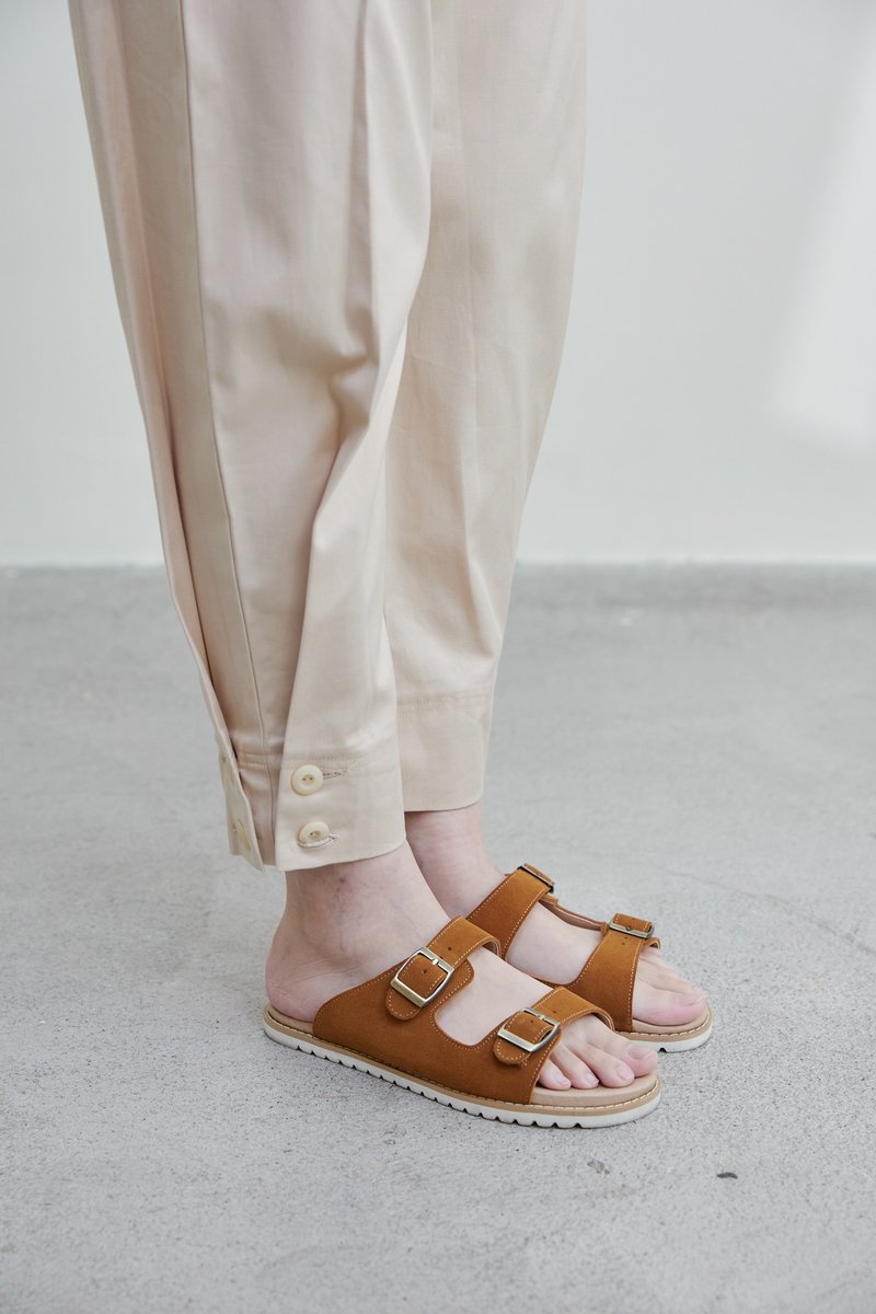 Life Observer Sandals-Walking into the Trail (Rice Brown) - รองเท้ารัดส้น - หนังแท้ สีกากี