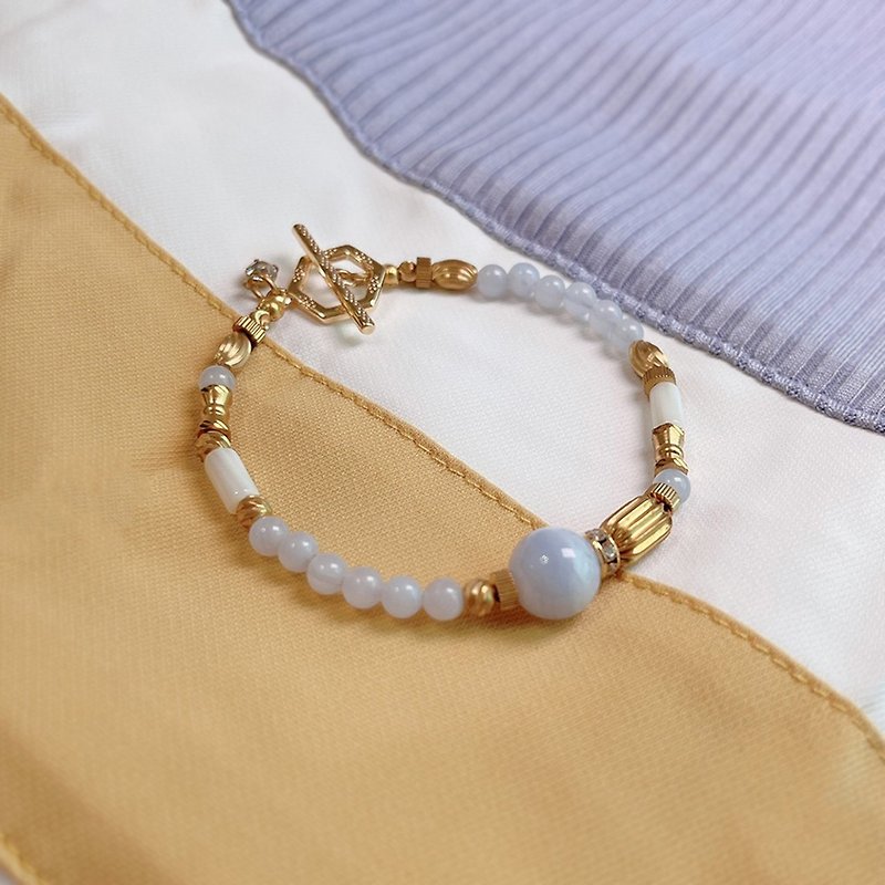 Beautiful Alone | Natural Lace Blue Agate Bead Bracelet - Bracelets - Other Metals Blue