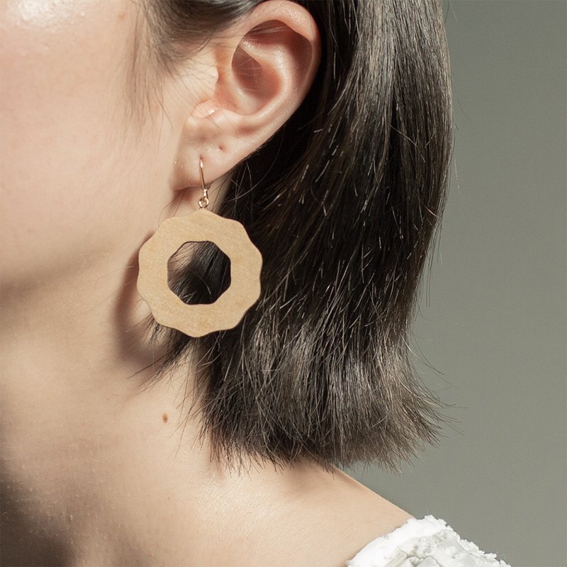 pierce donut / donut pierced earrings - ต่างหู - ไม้ 