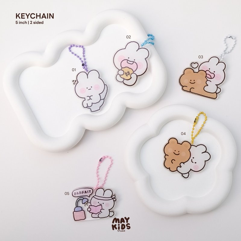 Acrylic keychain - 吊飾/掛飾 - 壓克力 白色