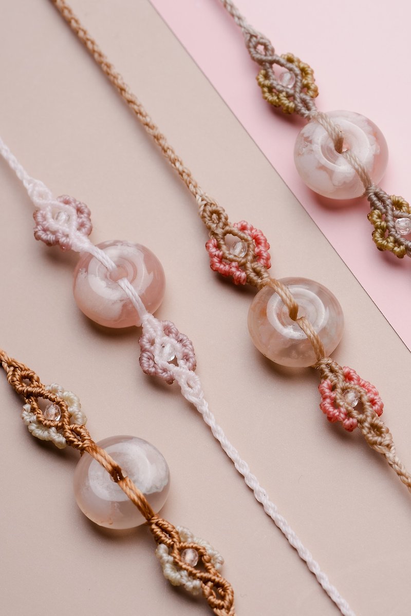 Donuts on hands series | woven cherry blossom agate bracelet [optional stone can be customized] - สร้อยข้อมือ - เครื่องเพชรพลอย สึชมพู