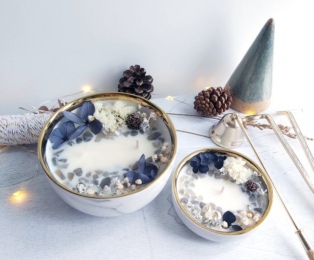 Blue White Granulated Wax Crystals Create Candles Pouring Bowl Inserting  Stock Photo by ©FotoHelin 527516842