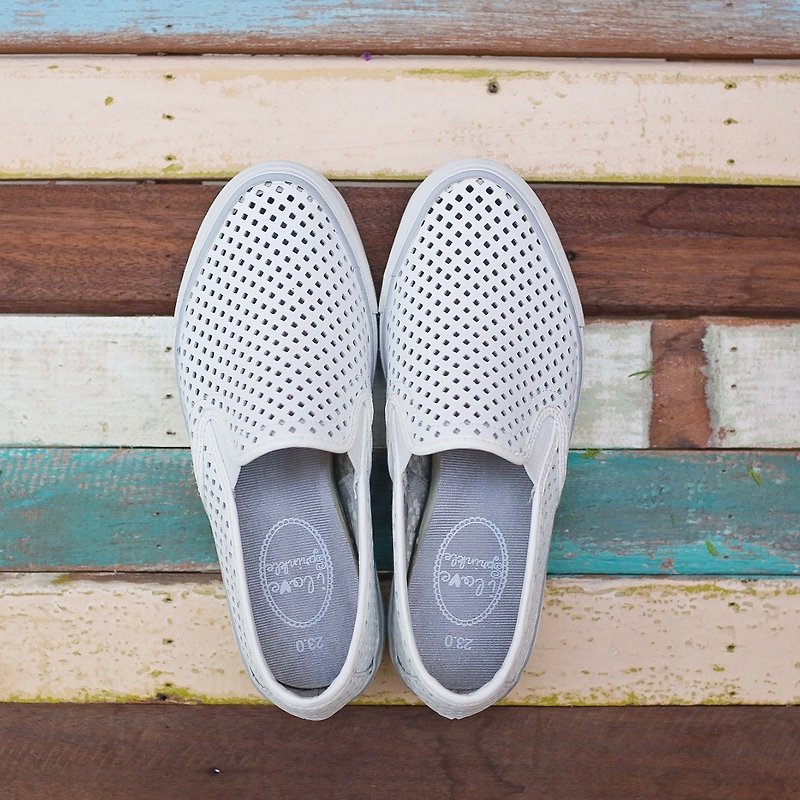 Wynne白色菱形透氣Slip-On休閒鞋(大人) - 女休閒鞋/帆布鞋 - 人造皮革 白色