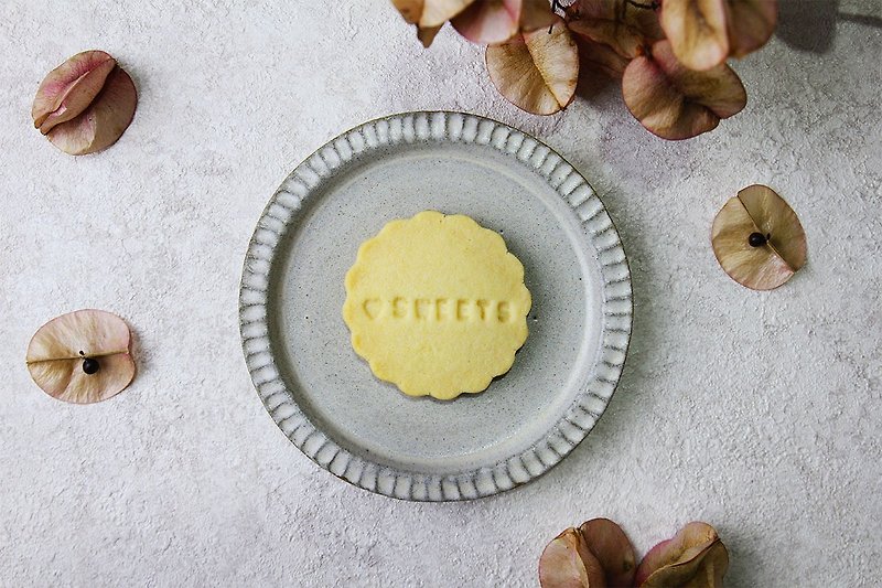 Creamy Crispy Biscuits - Handmade Cookies - Fresh Ingredients Gold
