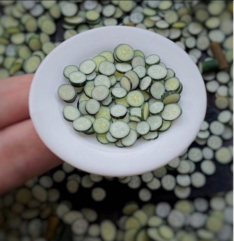 微型黃瓜手杖。 教程聚合物粘土。 迷你食品。 小蔬菜 - 零件/散裝材料/工具 - 黏土 