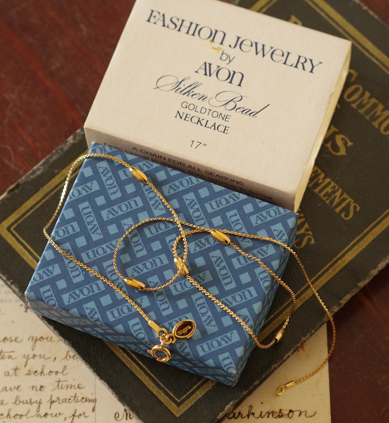 -Old Good Antique Jewelry Avon 1980 Golden Beanie Necklace N446 - สร้อยคอ - โลหะ สีทอง