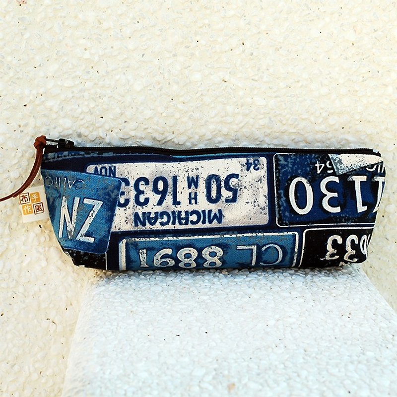 American retro license plate pencil bag / left 1 - กล่องดินสอ/ถุงดินสอ - ผ้าฝ้าย/ผ้าลินิน สีน้ำเงิน