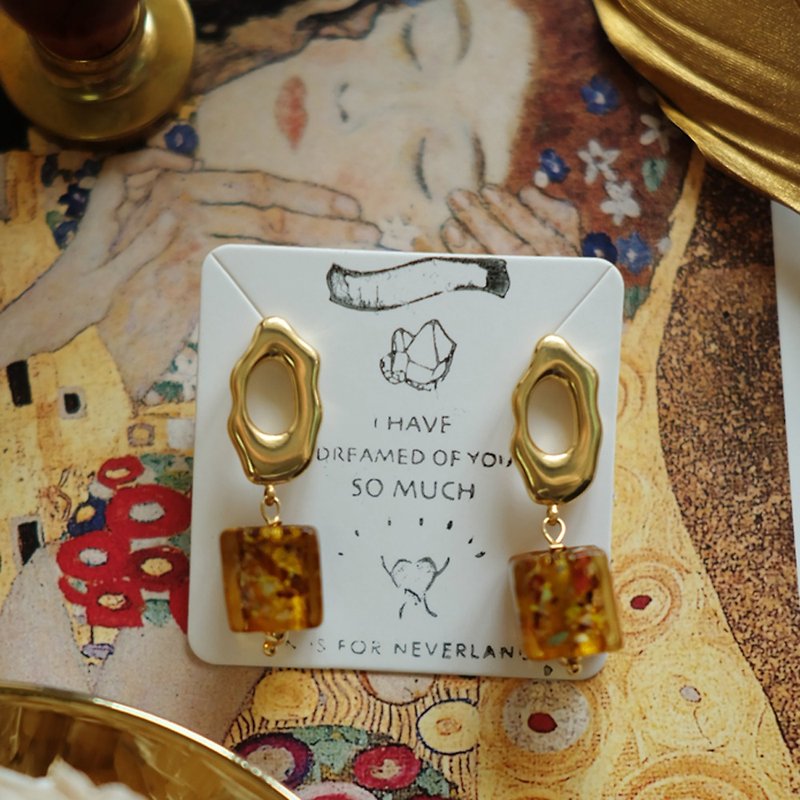 The kiss Klimt oil painting style high-end handmade glass vintage thick gold-plated earrings - Earrings & Clip-ons - Colored Glass Gold