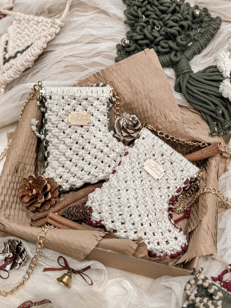 Christmas Gift Box - Woven Christmas Boot Kisslock Bag - กระเป๋าใส่เหรียญ - ผ้าฝ้าย/ผ้าลินิน สีเขียว