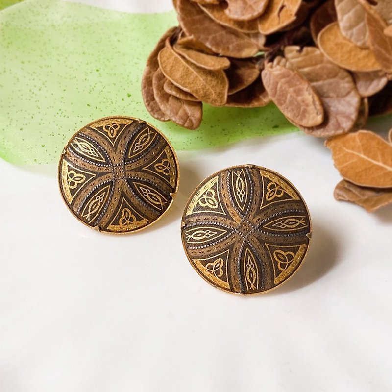 [Western Antique Jewelry] Spanish Damascus 24K Handmade Exquisite Totem Earrings and Clip-On - ต่างหู - ทอง 24 เค สีทอง