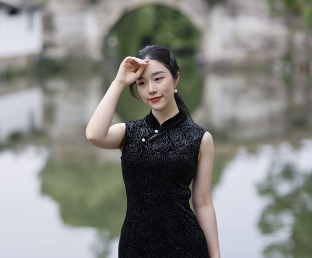 Self-Cultivation Beaded Knit Bodycon Dress Self-Cultivation Beaded Knit Bodycon Dress