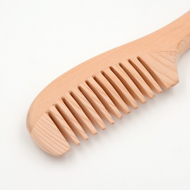 台灣檜木按摩柄梳|用一把防靜電梳理美髮的髮梳,按摩頭皮的木梳子 - 化妝掃/鏡子/梳子 - 木頭 金色