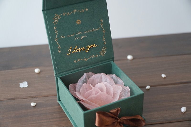 情人節玫瑰禮盒 軟水晶花 胸針 客製文字 - 襟花/結婚襟花 - 樹脂 多色