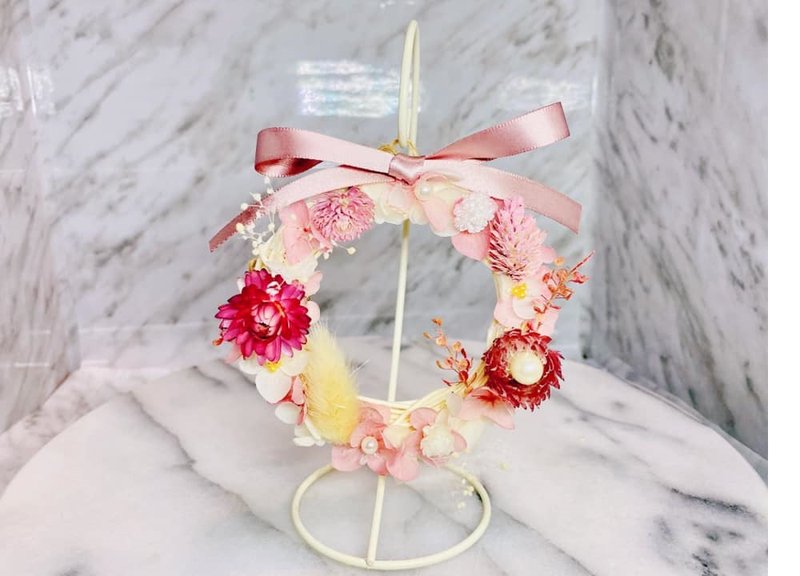 Korean pink dry small wreath - ช่อดอกไม้แห้ง - พืช/ดอกไม้ สึชมพู