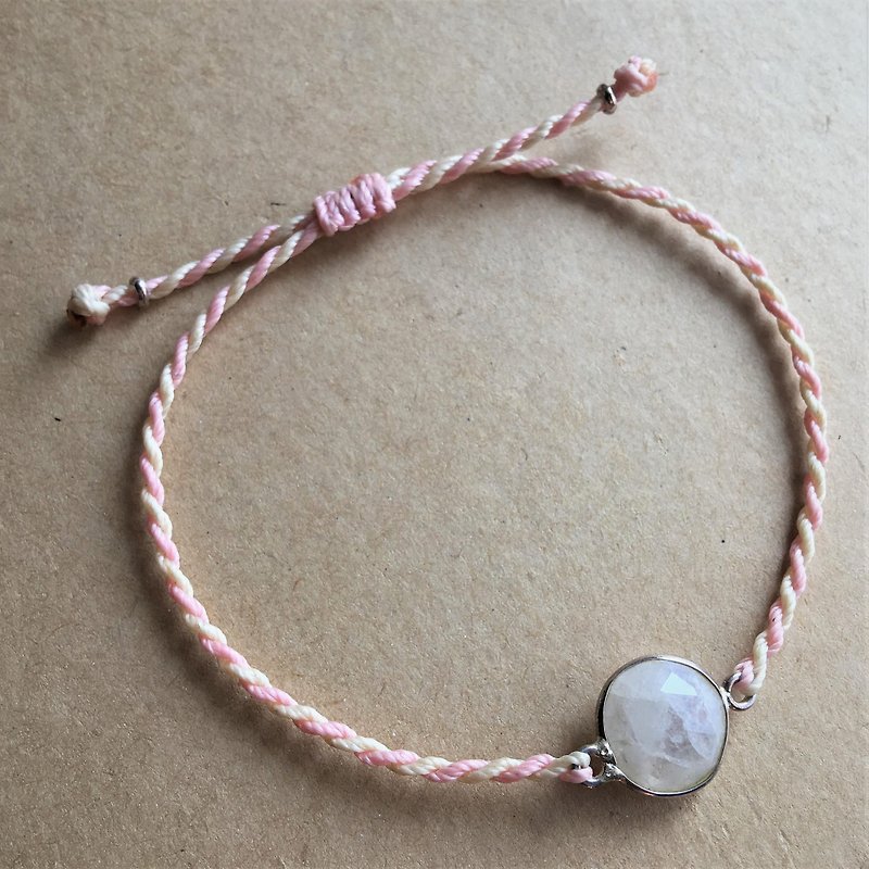 Handcuffs series moonstone sterling silver striped pink simple thin bracelet 925 sterling silver Japanese wax line - สร้อยข้อมือ - เงินแท้ สึชมพู
