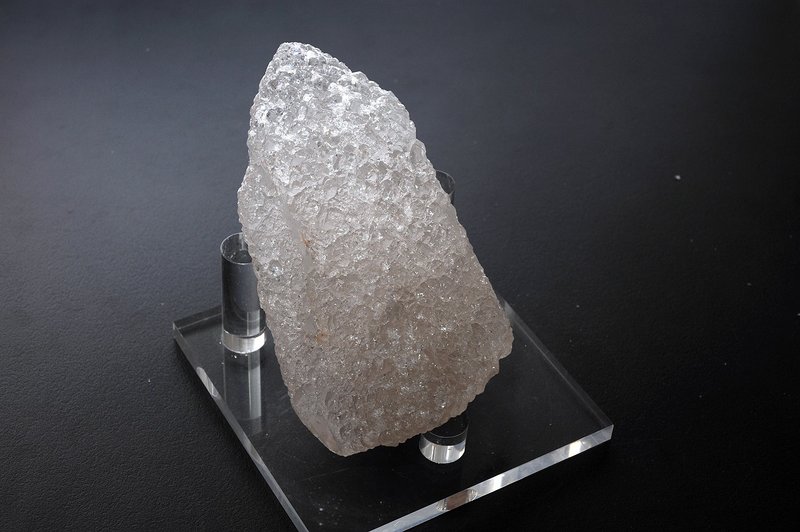 佛頂涅槃白水晶   冰河水晶   靈修 招財 破煞 防小人a1 - 擺飾/家飾品 - 水晶 