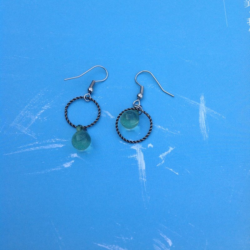 External crystal ball earrings ● in surplus - ต่างหู - โลหะ สีเขียว