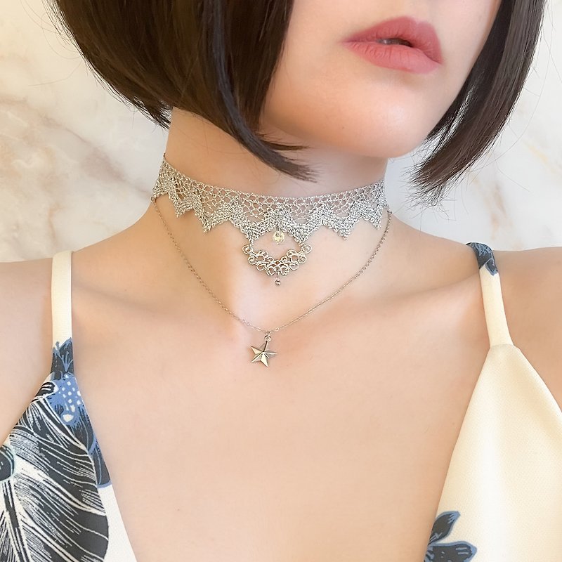 Silver / Scheherazade's Necklace/Star and Silver Lace Choker SV105S - สร้อยติดคอ - โลหะ สีเงิน