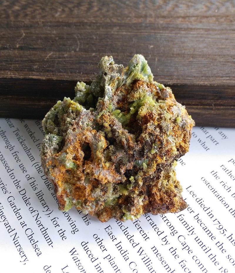 Pyromorphite  廣西產地 磷氯鉛礦 天然礦石 原礦 - Items for Display - Other Materials 