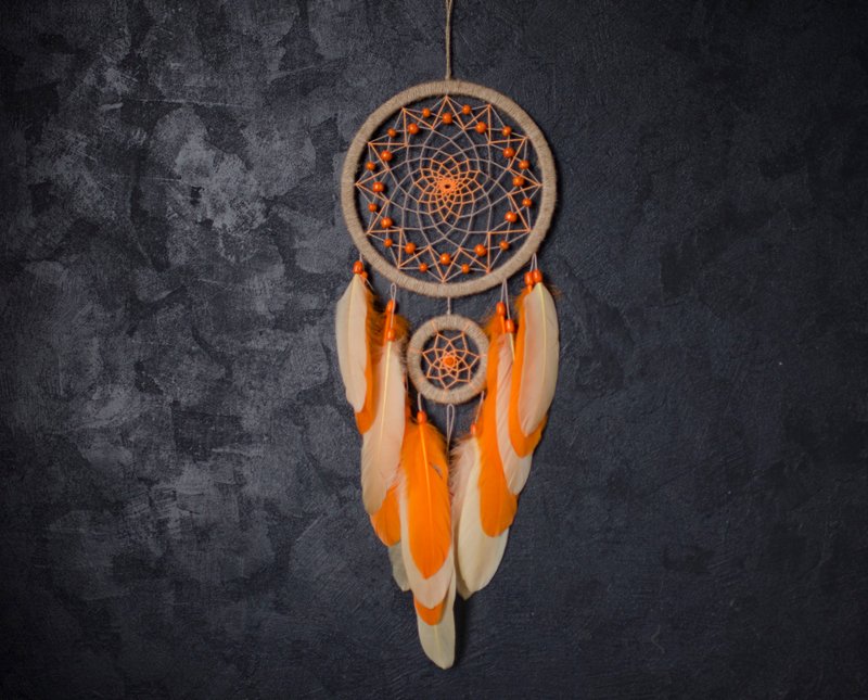 Orange dream catcher | Large beige dream catcher boho decor ตาข่ายดักฝันสีส้ม - 壁貼/牆壁裝飾 - 繡線 橘色