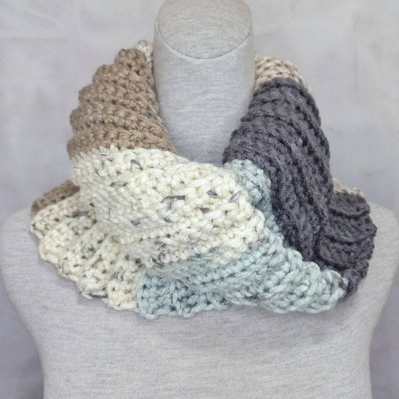 美拉德色系段染單圈交叉保暖毛線脖圍 圍脖 小圍巾 - 圍巾/披肩 - 棉．麻 卡其色