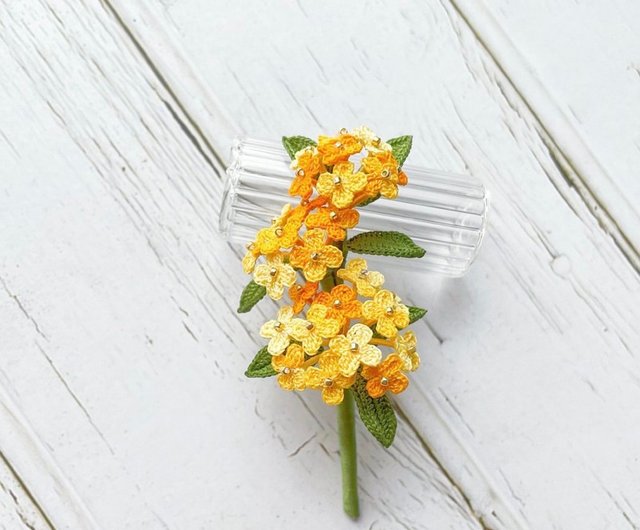 入学式に♪ FOXEY エレガントで美しい 葉に零れたしずく輝くブローチ 入学式に♪ FOXEY エレガントで美しい 葉に零れたしずく輝くブローチ