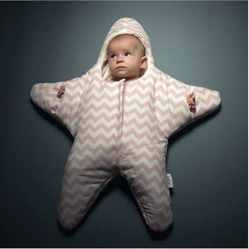 【西班牙製】(輕量版) 鯊魚咬一口 BabyBites 100% 純棉手作嬰兒睡袋|防踢被|包巾{海星}- M 號 - 彌月禮盒 - 棉．麻 多色