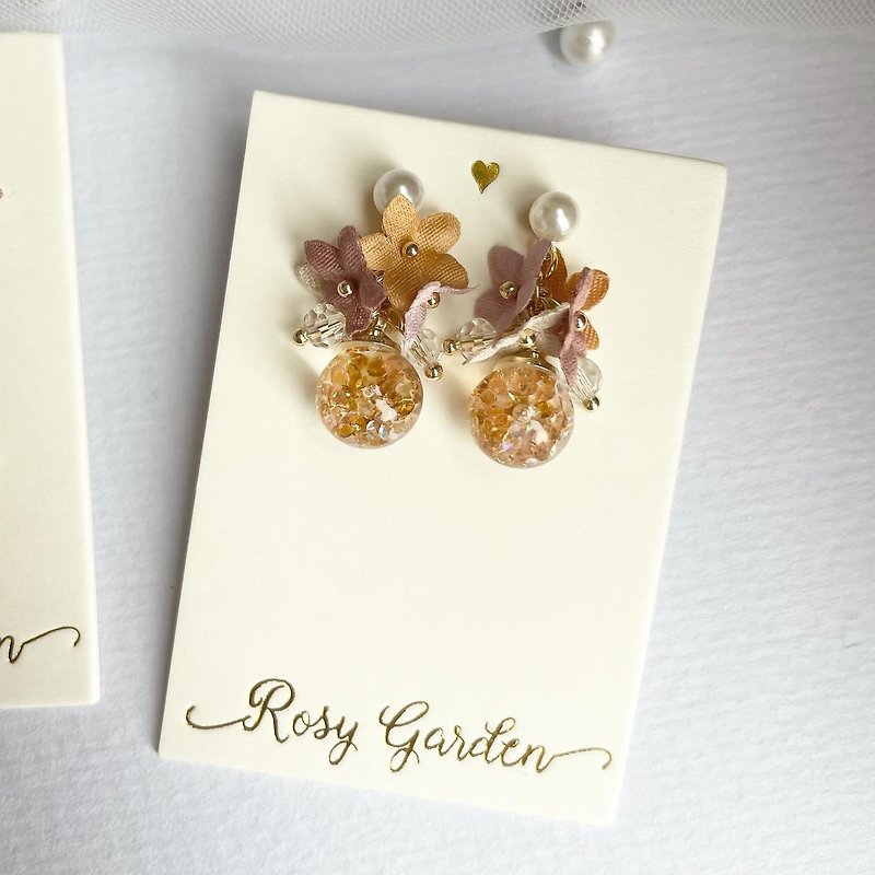Rosy Garden Fabric flowers with snow flakes water inside glass ball earrings - ต่างหู - แก้ว สีนำ้ตาล