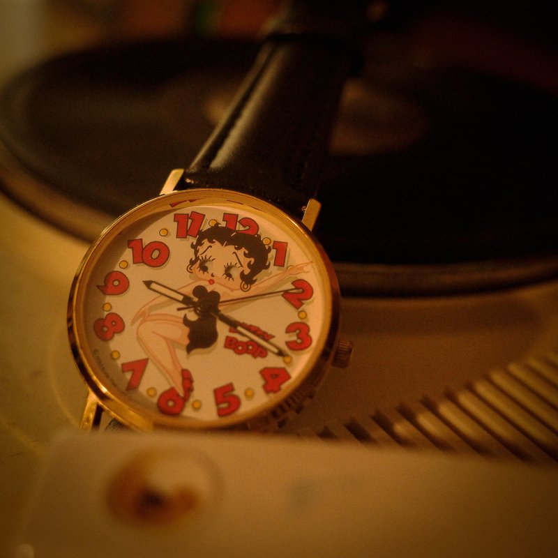 Betty Boop dynamic quartz watch - Couples' Watches - Other Metals Gold