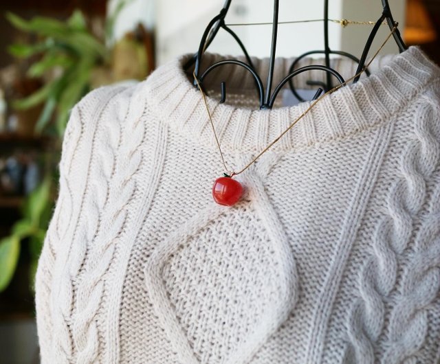 りんごネックレス - ショップ Hachi ネックレス - Pinkoi