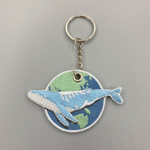 プラネットクジラ】アースザトウクジラ_両面刺繡キーホルダー